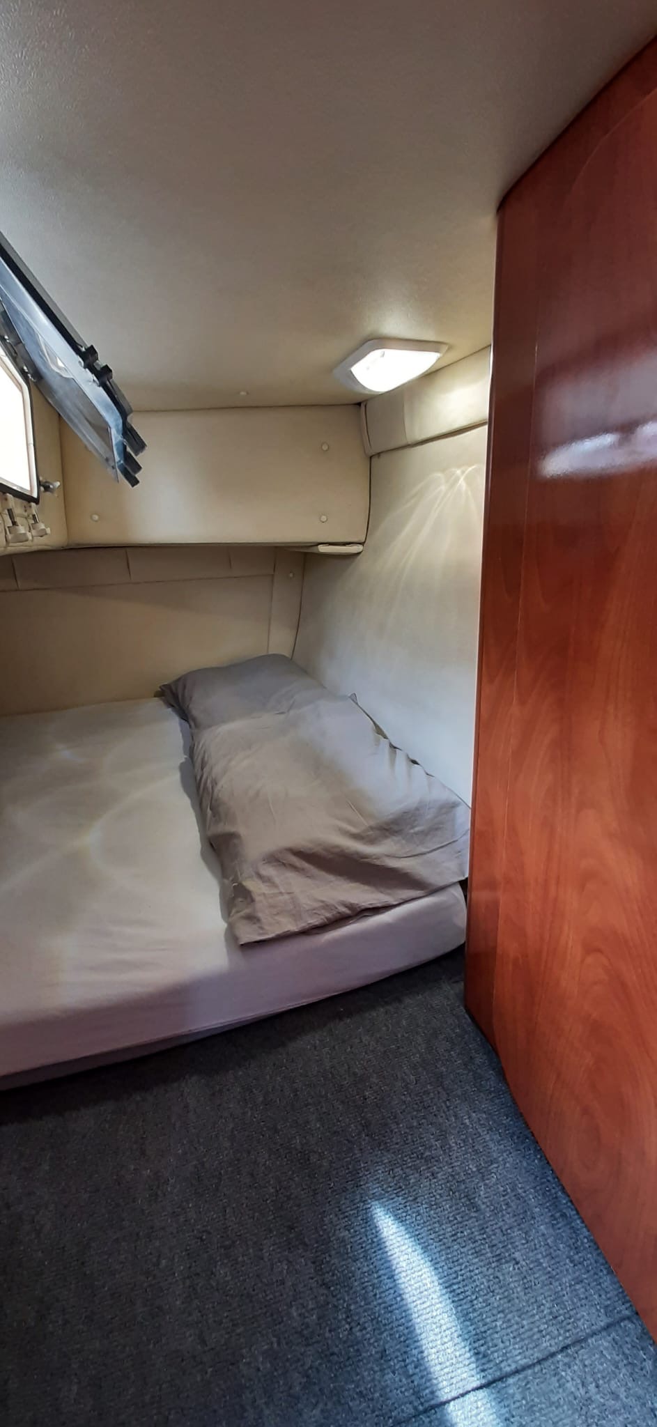 dc27afa2-9212-42c9-900e-4ec077f34c5c